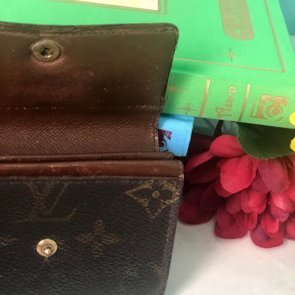 💝 Sale Vintage LV wallet authentic